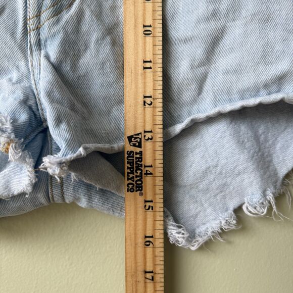 Levi’s 501 Button Fly Light-wash Cutoff Shorts - Size 34 - Picture 5 of 5